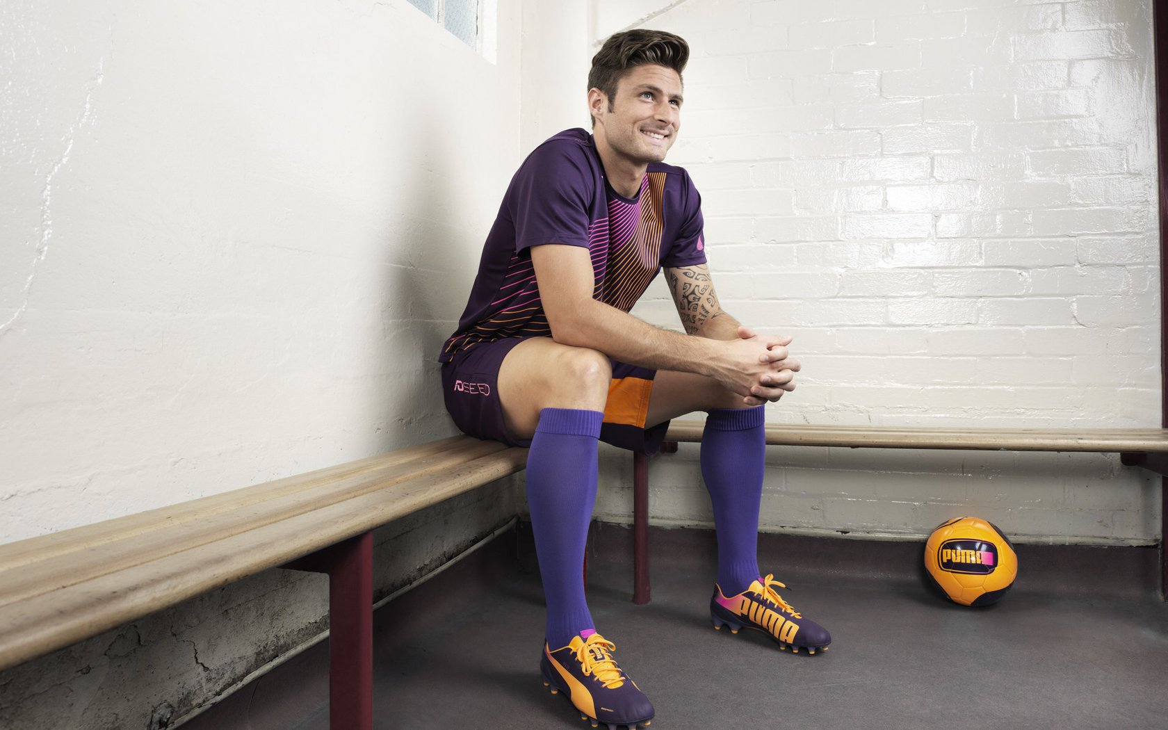 全场疯狂庆祝，疯狂庆祝表情包